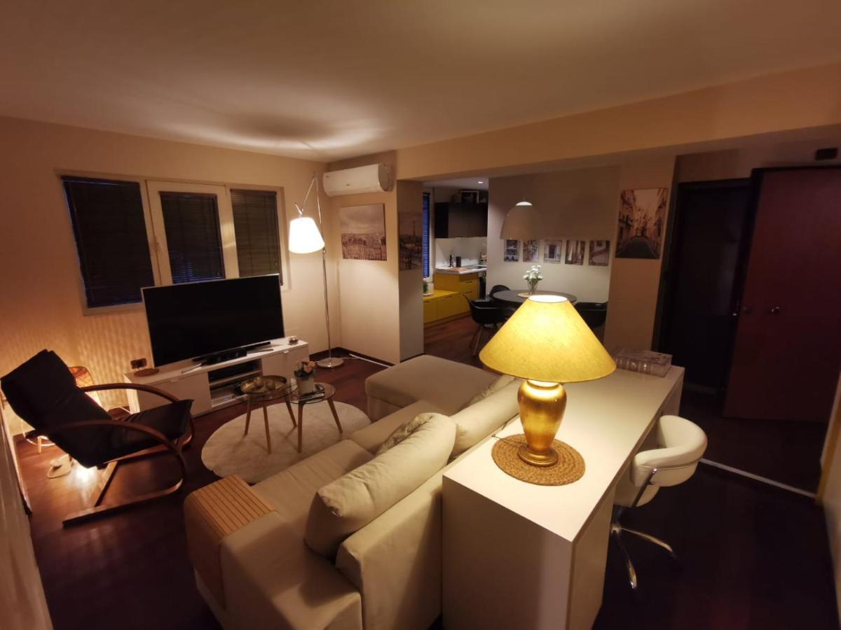 The Cozy Flat Apartment Tirana Bagian luar foto